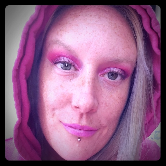 Meet the Posher - Picture 1 of 3